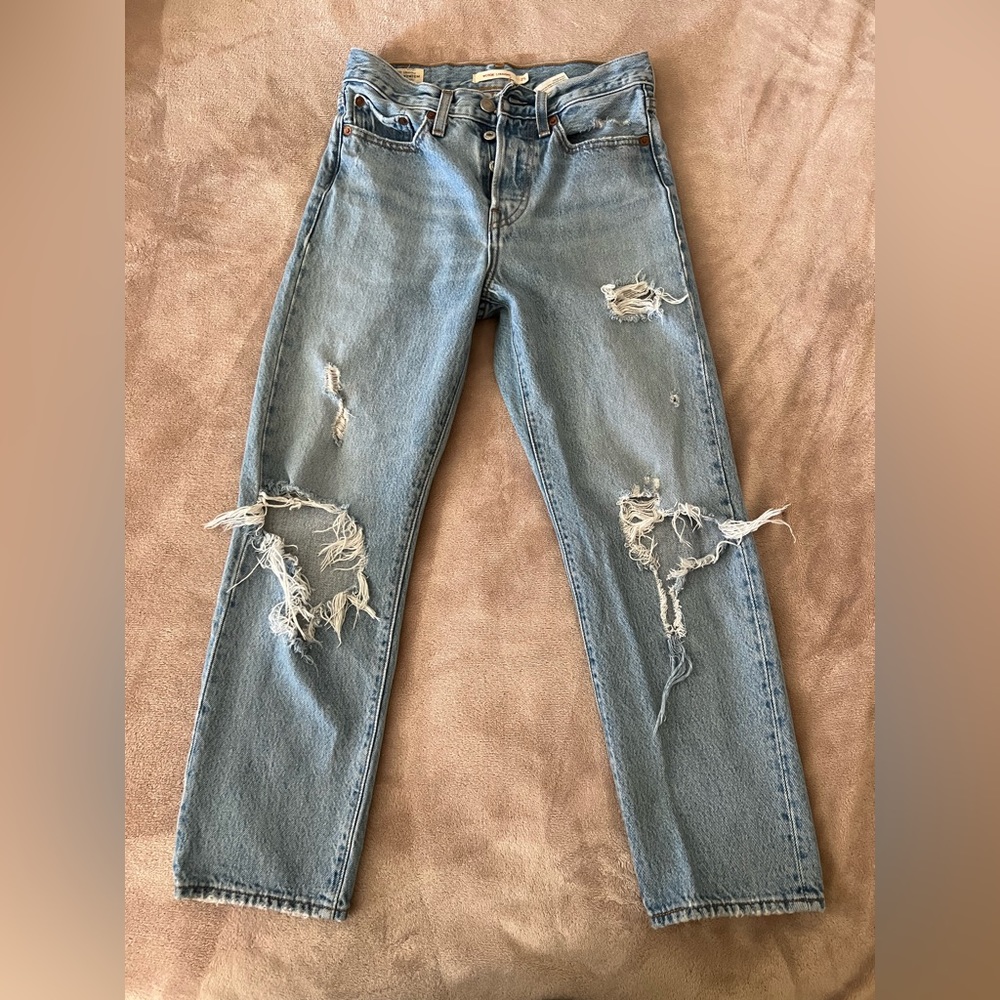 Levi wedgie straight W25 L 26 original price $98